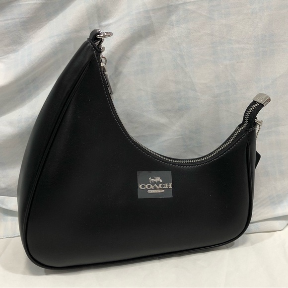 Coach Black Leather Shoulder Bag - Picture 1 of 4